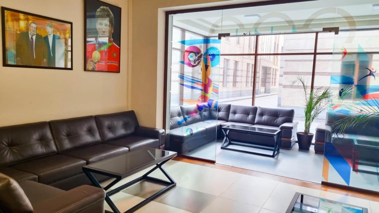 Olympavan Hotel Yerevan Ngoại thất bức ảnh